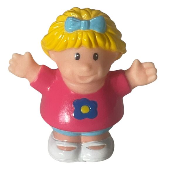 2000 Shelcore Girl Figure Pink Shirt Flower Rare Works with FPLP 2.5 Inches - Picture 1 of 5
